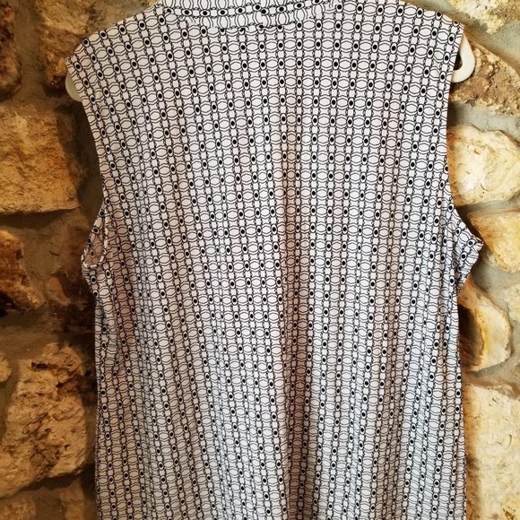EUC Dana Buchman sleeveless top (XL) - Picture 3 of 3